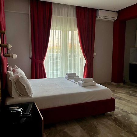 Blue Water Hotel Ksamil Exterior photo