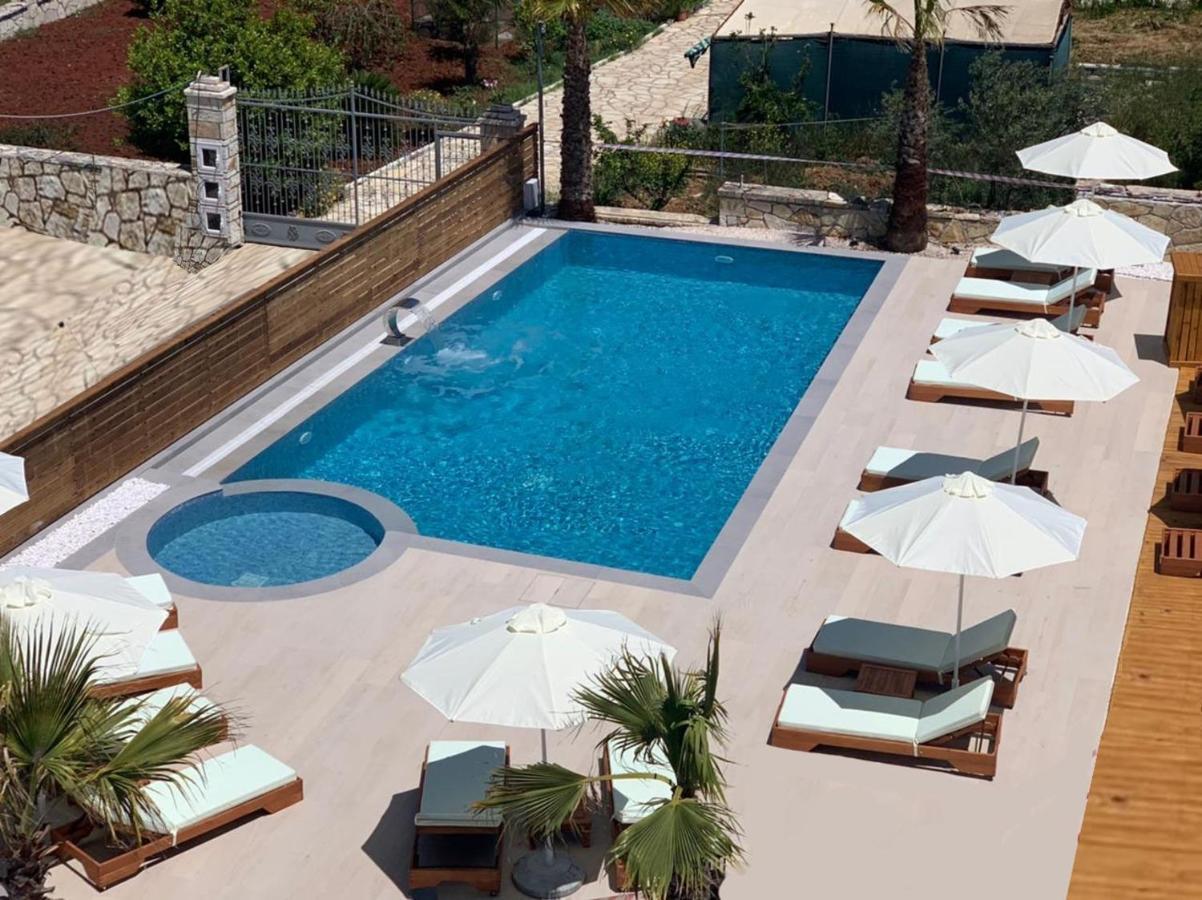 Blue Water Hotel Ksamil Exterior photo